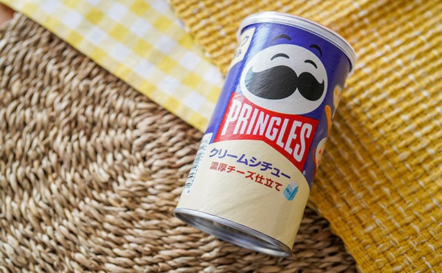 スナック菓子好き必見!新ポテトチップスの味はあの料理を再現!