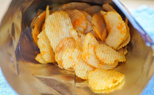「手が止まらない」「これは買っちゃう」期間限定ポテトチップスが強烈!