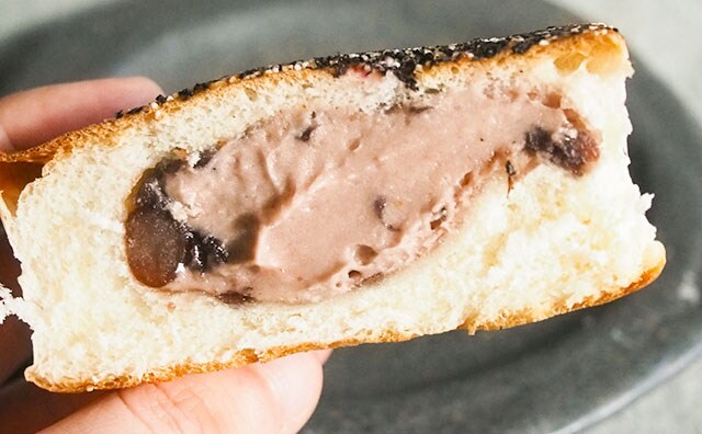 考えた人、天才!? ローソンの「あんぱん」が衝撃的なおいしさだった…!