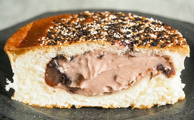 考えた人、天才!? ローソンの「あんぱん」が衝撃的なおいしさだった…!