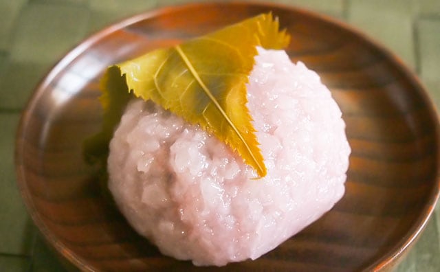 春、キターーー！ローソンの「桜餅」が“和菓子屋レベル”と話題!?