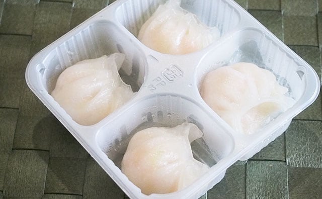 ムチムチでぷりっぷり!おかずにもおつまみにもおすすめのローソン冷凍食品って?