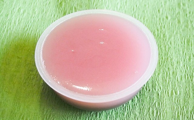 とぅるん！ローソンの桜餅は新食感だった！！