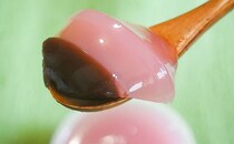 とぅるん！ローソンの桜餅は新食感だった！！