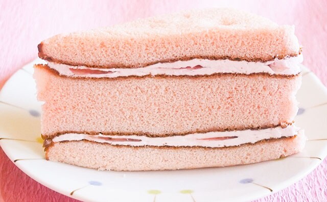 ローソンの地域限定新商品、激甘だけど「とちおとめ」がナイス!