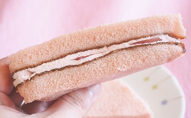 ローソンの地域限定新商品、激甘だけど「とちおとめ」がナイス!