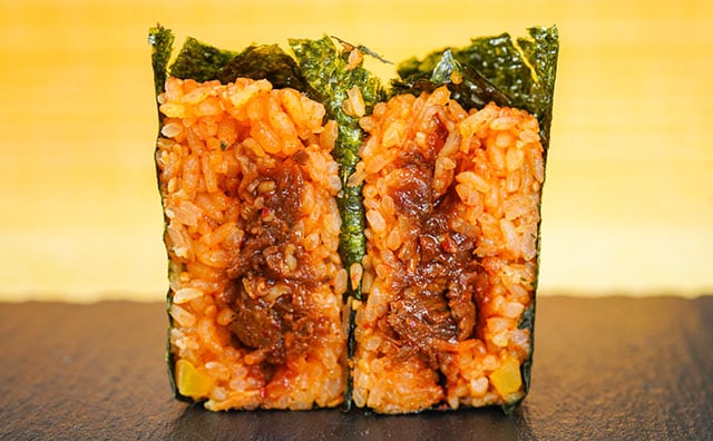 「レギュラー商品にして」「これはハマる」セブンおにぎりが激うま！【セブン飯3選】