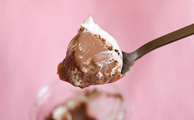 「濃厚」「2日連続でキメた」ローソンさん、プリンを飲み物にしてしまう…