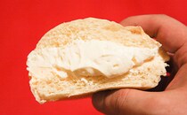 たっぷりクリームが最高すぎる！ローソンでエグいの見つけた…！！