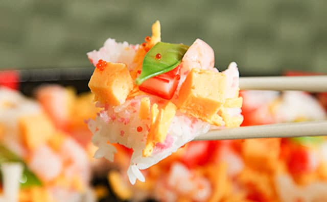 「きれい」「彩り豊か」ファミマのちらし寿司は398円で買えるぞ!!