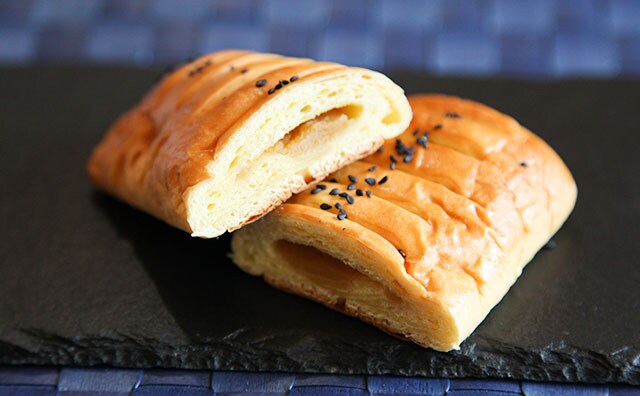 地域限定なんて…!ローソンの新作パン、芋好きさんにぜひ食べてほしい!