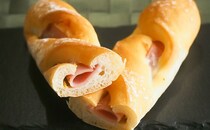 粒マスタードがナイス！味も見た目も本格派のローソン新作パン！