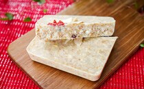 セブン新スイーツ、超おいしいのに完食できないんですけど…【セブン商品3選】