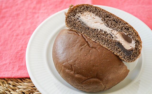 Wクリームなのに甘さ控えめ!? セブンの新作パンが大人向けすぎてハマる!