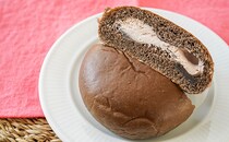 Wクリームなのに甘さ控えめ!? セブンの新作パンが大人向けすぎてハマる！