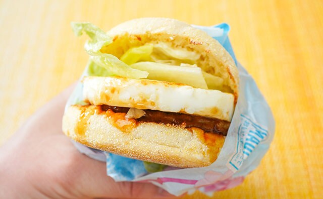 「朝マックしないと」「早起きしよ」朝しか食べられないマックの限定商品