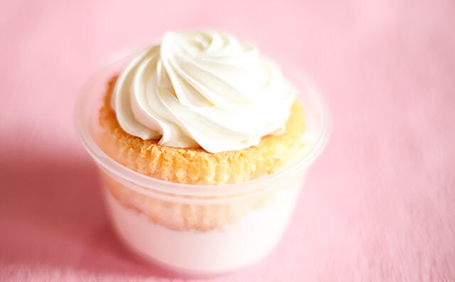 ローソン新商品はクリームたっぷり!でも糖質オフだから罪悪感なし!