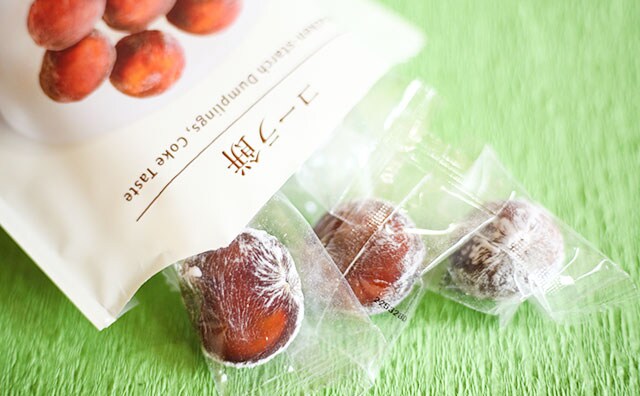 入手困難!? 巷で噂の「コーラ餅」と「ふぁふぁ」を食べてみたらハマった