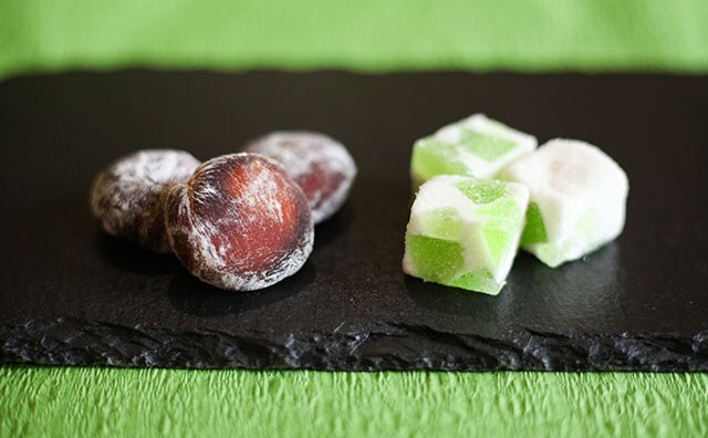 入手困難!? 巷で噂の「コーラ餅」と「ふぁふぁ」を食べてみたらハマった