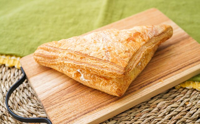 【喜】セブンの新作菓子パン、クリーム多すぎじゃない??