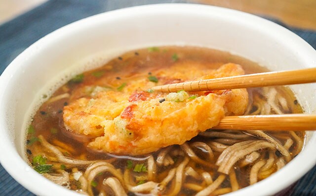 「おいしすぎる」「本物の味がする」いま話題のカップ麺とは