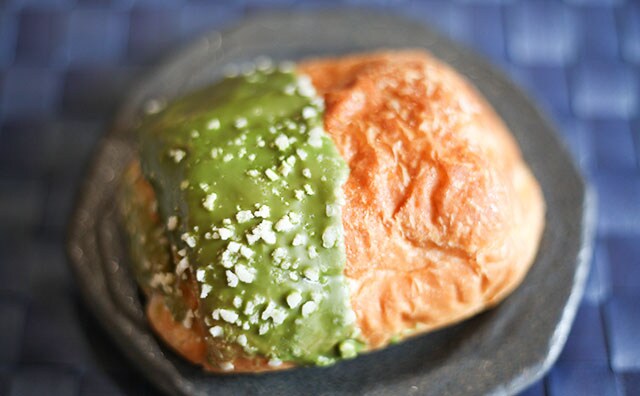 老舗との初コラボが話題!ローソンの「お抹茶デニッシュ」を食べてみた!