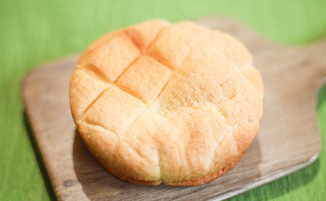 悪魔の組み合わせ…!「チェダーチーズメロンパン」にハマってます!