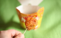 「からあげクン」が国民的お菓子とコラボした!?