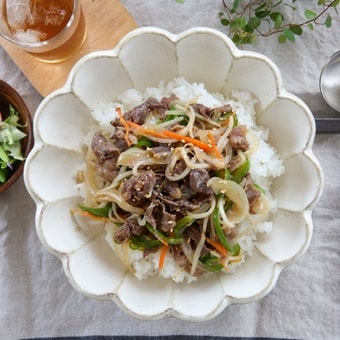 【あゆの簡単スポ飯】肉と野菜を一皿で。トレーニング後の食欲満たす「プルコギ丼」