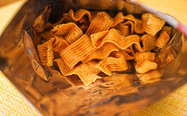 食べる手がとまらない!ココイチコラボのスナック菓子が発売に