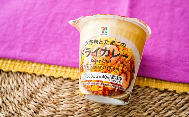お皿不要!超手軽に食べられるセブン冷凍食品が本格的だった!
