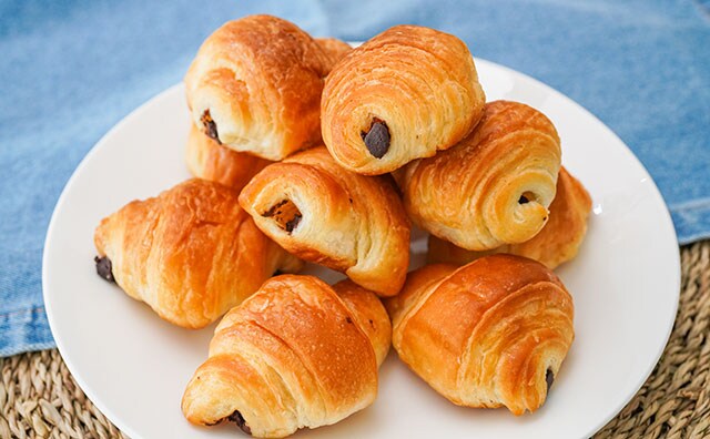 期間限定で増量中！セブン菓子パン、めっちゃ量が多い！