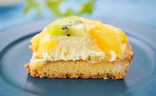 「フルーツぎっしり」「おいしすぎる」ファミマスイーツが贅沢なのに240円！