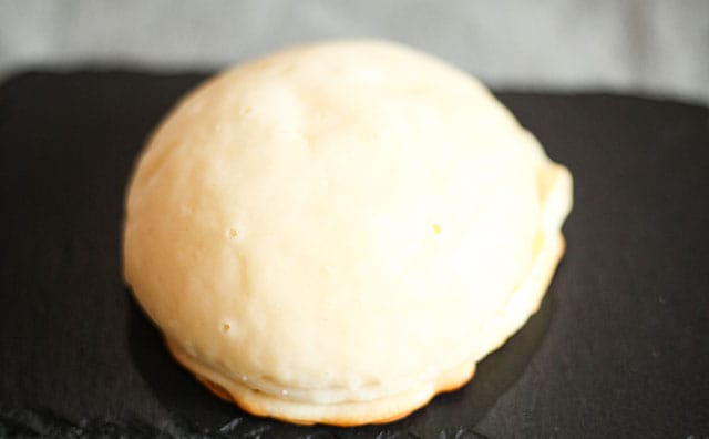 地域限定なの…?ローソンの“真っ白パン”が超おいしい!!