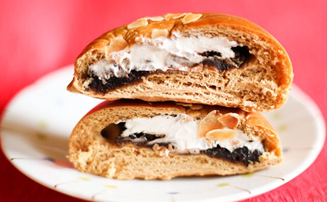 「絶対うまいやつ」「相性がいい」ファミマの新作あんぱん、超おすすめ!