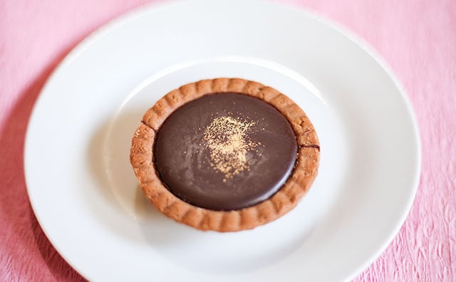 「幸せ」「買ってよかった」濃厚チョコがたまらないファミマスイーツ!