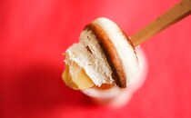 「贅沢」「めっちゃおいしい！」ローソンの新作ハイブリッドスイーツの正体は…