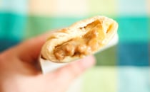 ローソン「ピザロール」に新作！肉もチーズもたっぷりでうま！