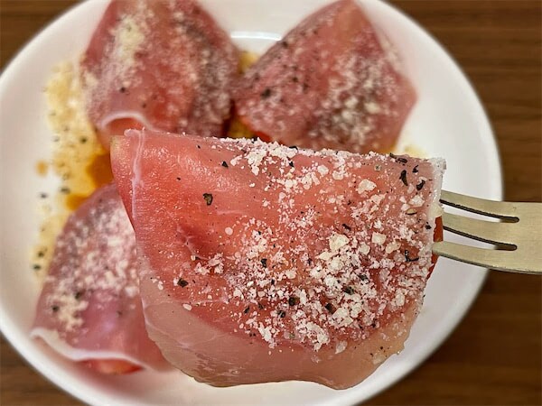 夏においしい「さっぱりトマトの生ハム巻き」作ってみた！トマトに味が染み染み～でワインが進む進む♪