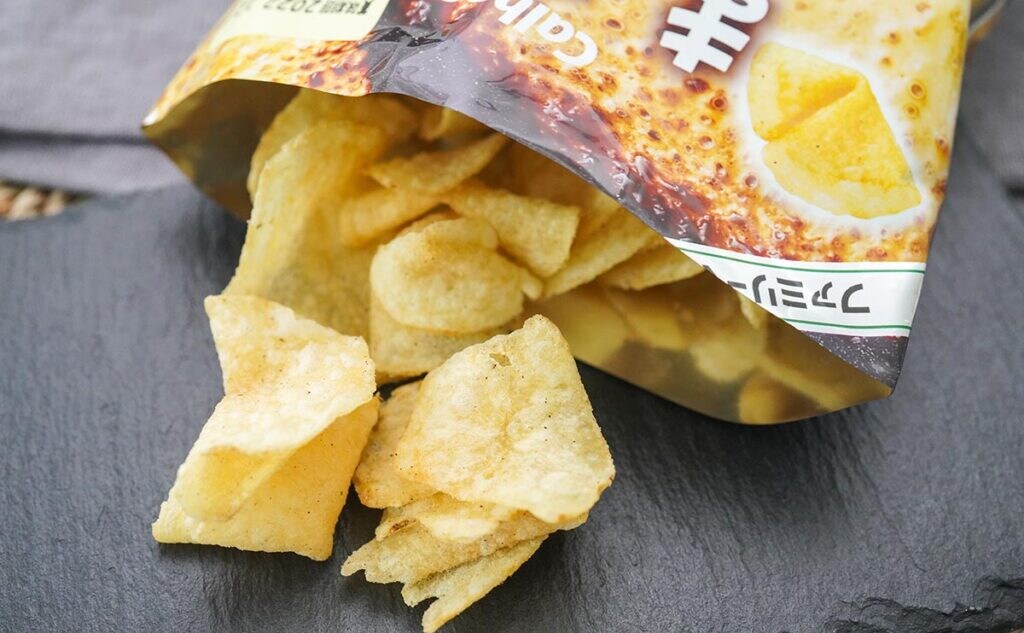 【ファミマ限定】カルビーが頑張って作ったポテトチップスがうますぎる!