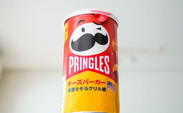 再現度スゴいと話題!プリングルズ新商品は笑えるほどウマい