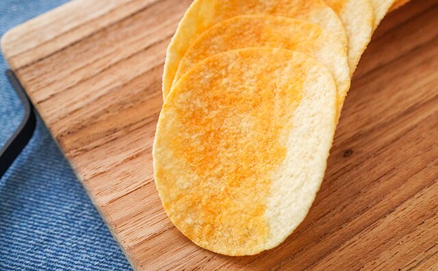 再現度スゴいと話題!プリングルズ新商品は笑えるほどウマい