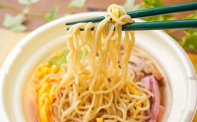「本場の味だった」「絶対買う」セブンの新作麺はあっさり美味!