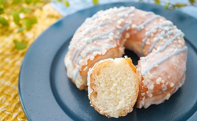 「見た目以上のおいしさ」「食べごたえある」セブン売り切れドーナツをゲット!