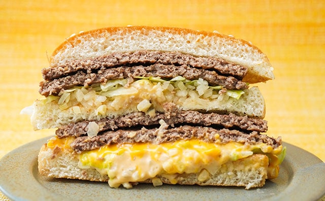 「食べづらいw」「想像以上だった」マックバーガーが話題に