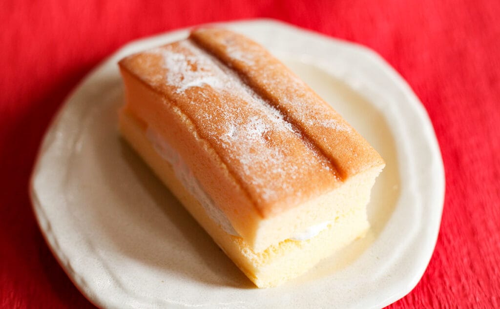 「幸せになれる」「うっとり」ファミマの「台湾カステラ」はうますぎるので要注意!!