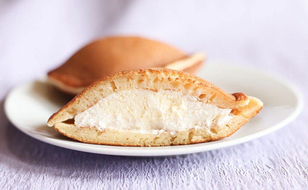 「おいしすぎる」「もちもち」ローソン「どらもっち」のMilkコラボは絶対食べるべし!