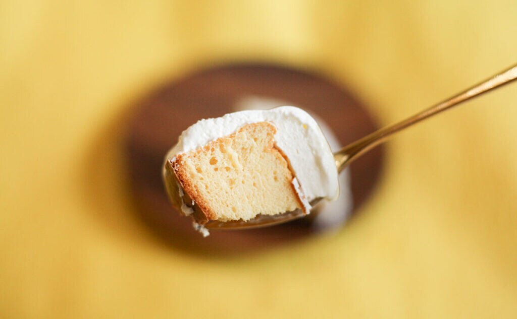 本当に糖質オフ!? ローソンのパンケーキを食べてクリームにおぼれる…！