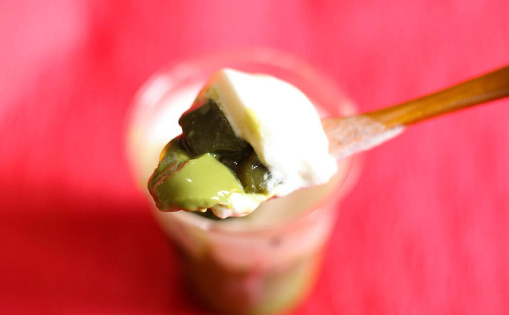 ローソンの「まるで抹茶ラテみたいな抹茶ゼリー」がマジで抹茶ラテみたいだった