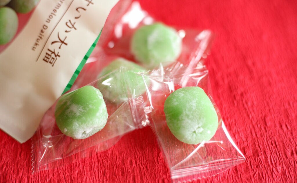 「めっちゃスイカ」「うんまい」ローソンの「すいか大福」がブームの予感!!